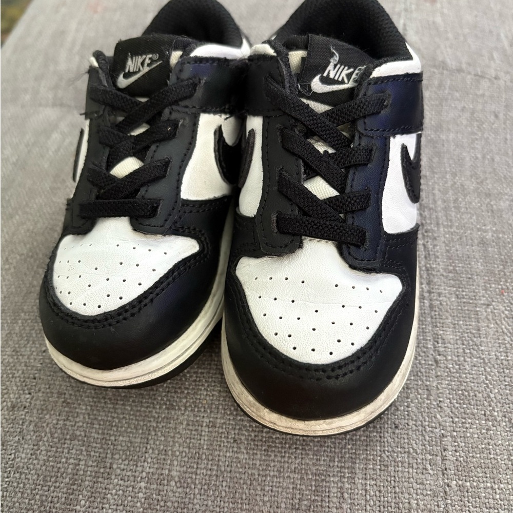 Nike Kids Black and White Sneakers (Panda Dunks)